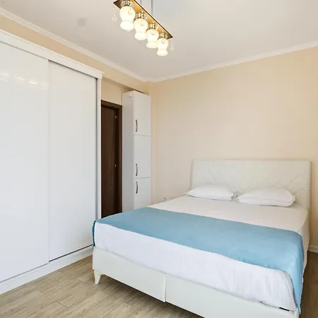 Hotel de apartamente Reyna 3*